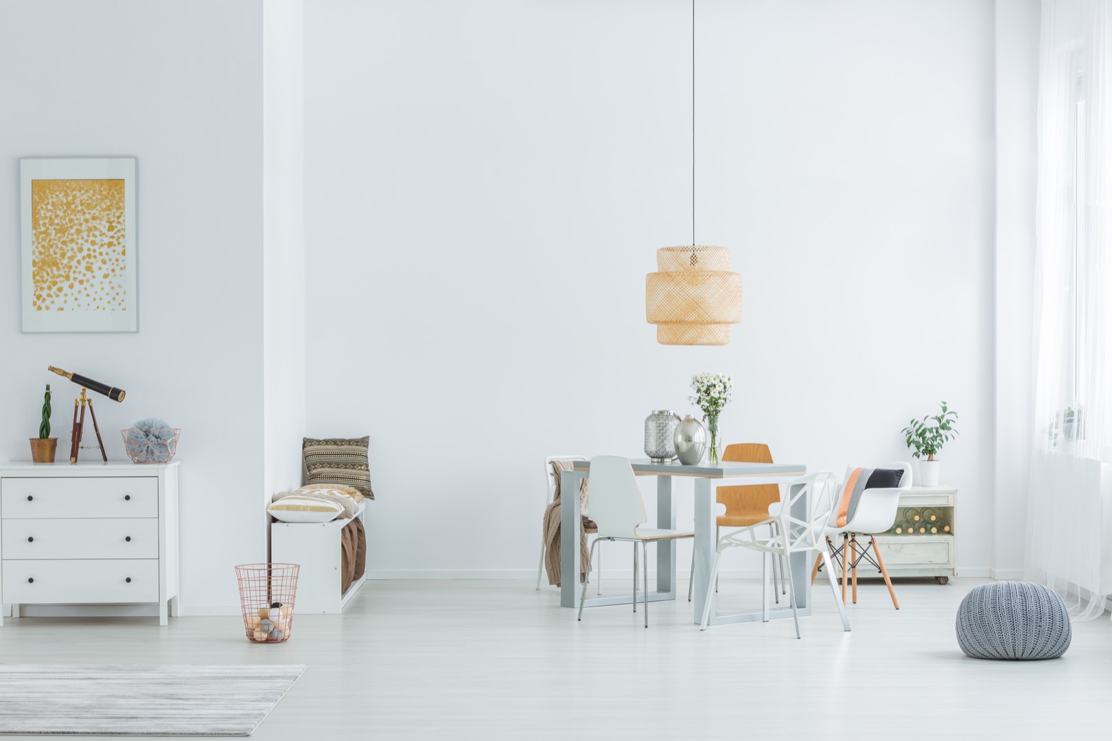Contemporary apartment