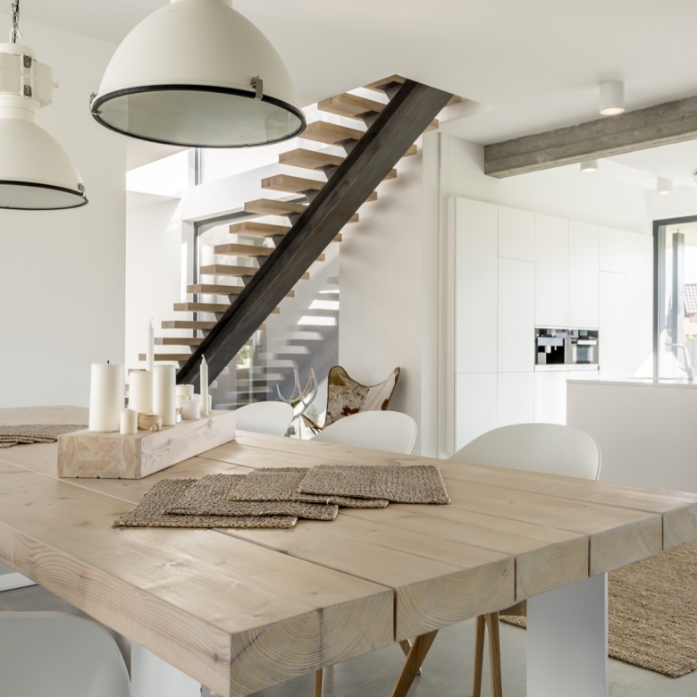 Contemporary apartment