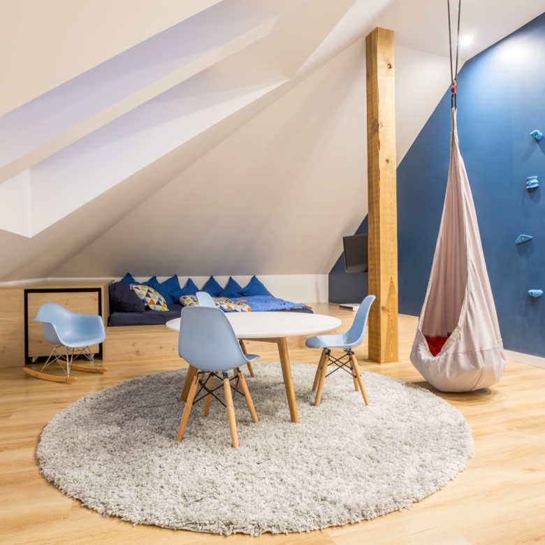Contemporary apartment