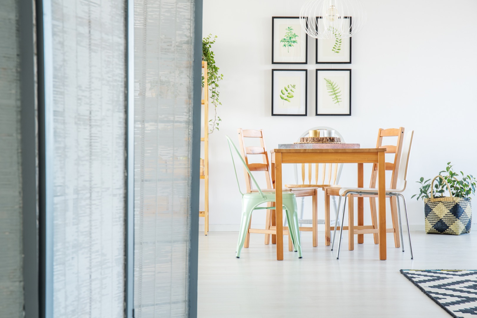 Contemporary apartment