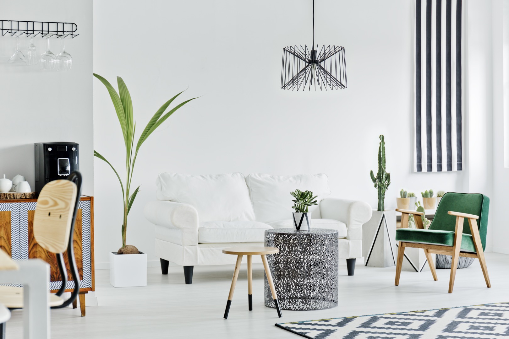 Contemporary apartment