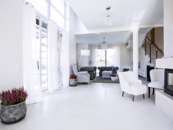 Modern apartment on the bay