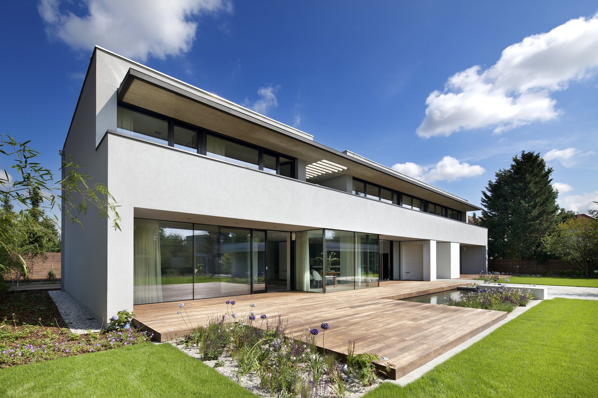 201 Luxury and Spacious Home on The Coast
